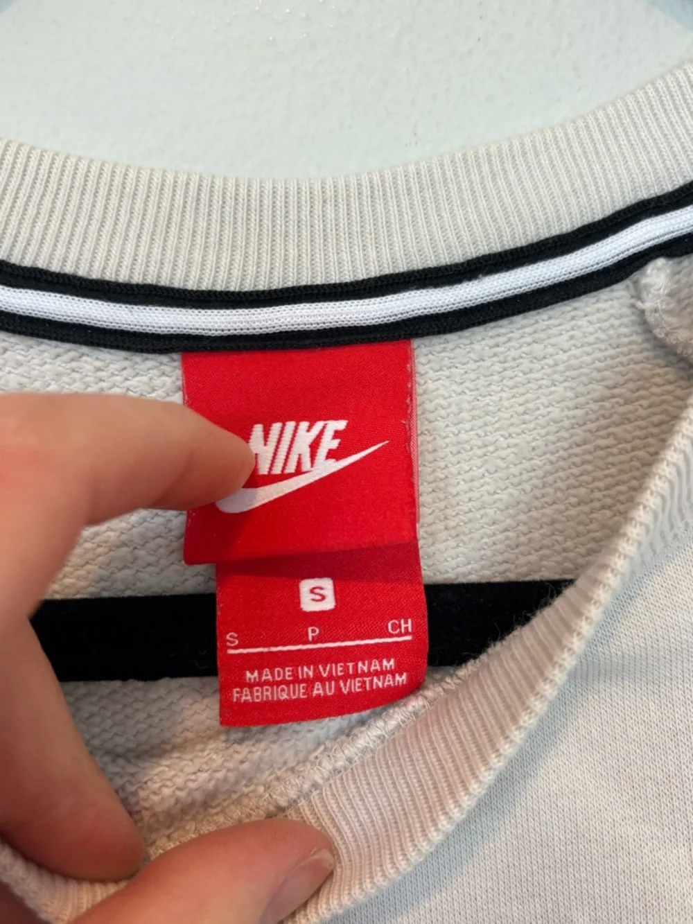 Nike Cream Crewneck Sweatshirt with Black Swoosh 179 - Picture 5 of 6